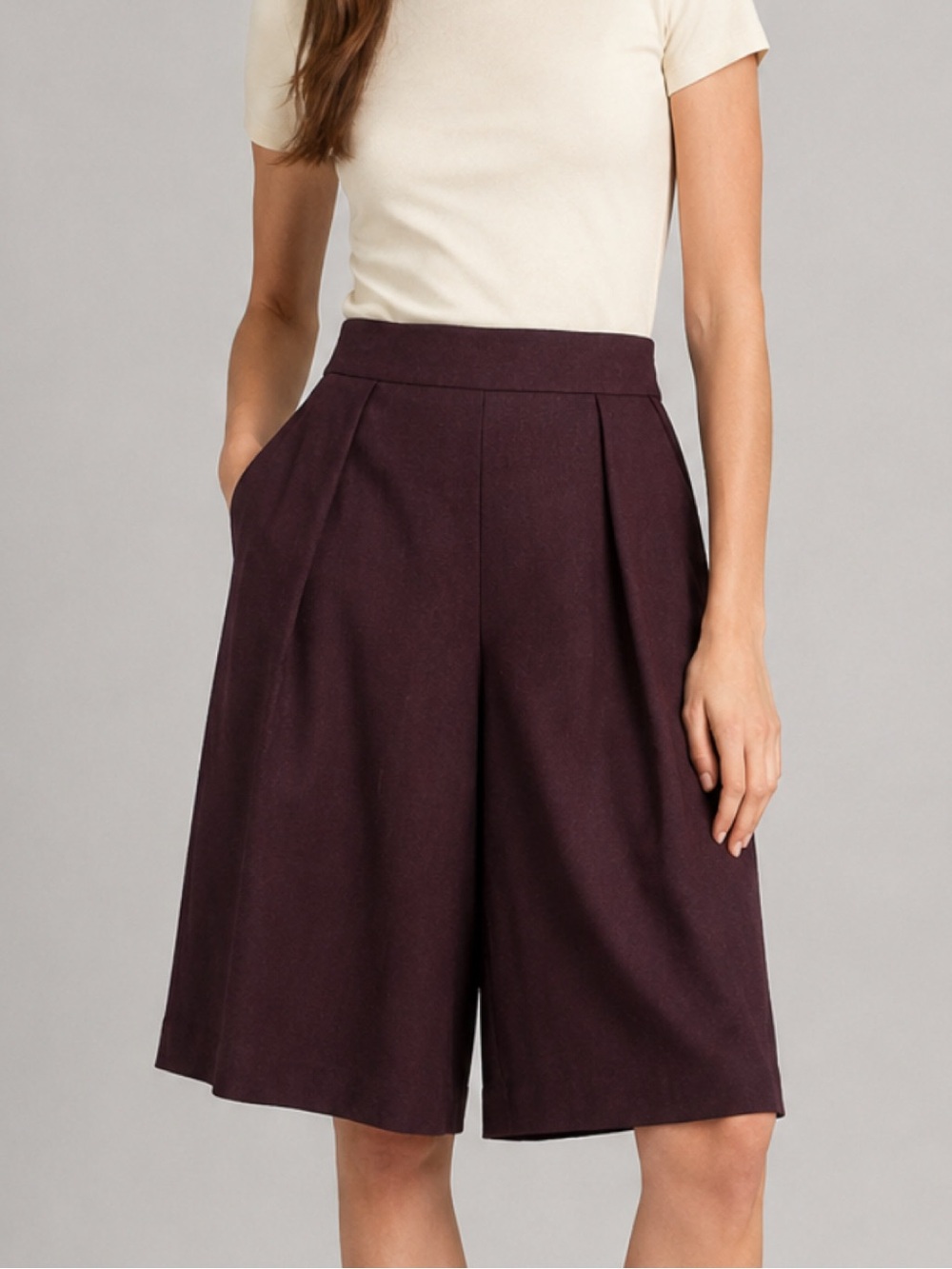 Club Monaco Ellie Bermuda Shorts in Dark Burgundy Red